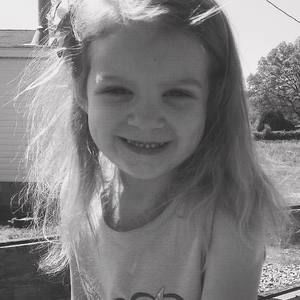 Meet your Posher, Carlie